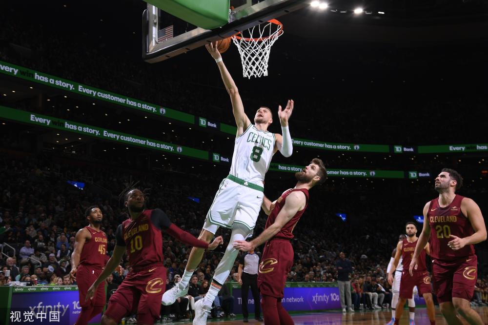 快船替补席 快船替补席