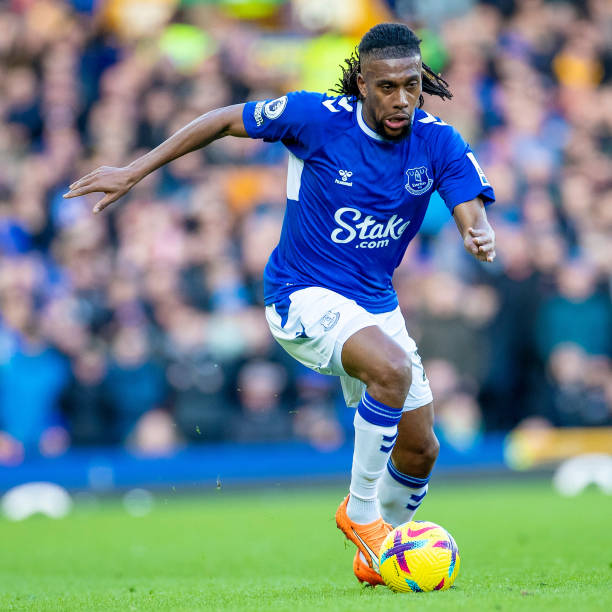 每体：无需出售球员，巴萨会在下周完成霍安-加西亚的注册.