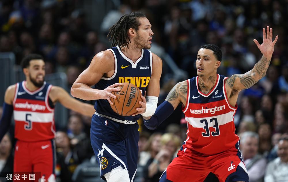 在他踏入职 在他踏入职