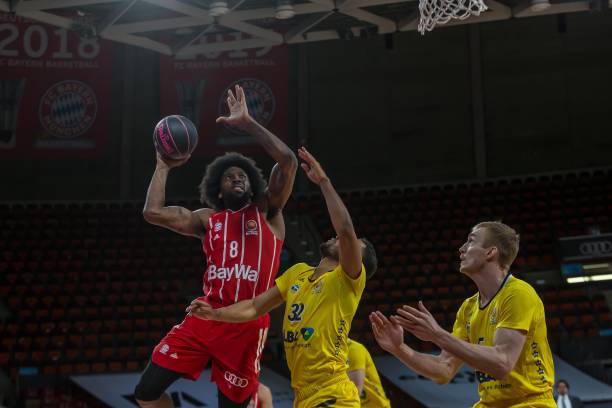 崭露头角 崭露头角