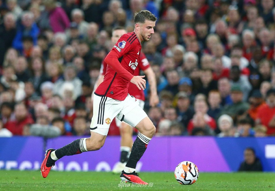 值得重用！波斯特不到一分钟连拿5分 勇士瞬间领先到两位数.