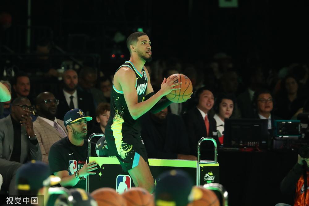 [高尔夫]TGL首次取胜 伍兹率领队伍加时赛击败麦克罗伊队伍.